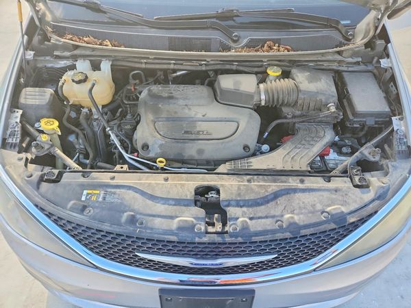 2020 CHRYSLER VOYAGER LXI
