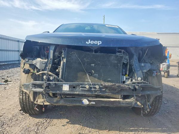 2021 JEEP GRAND CHEROKEE LAREDO 4X4