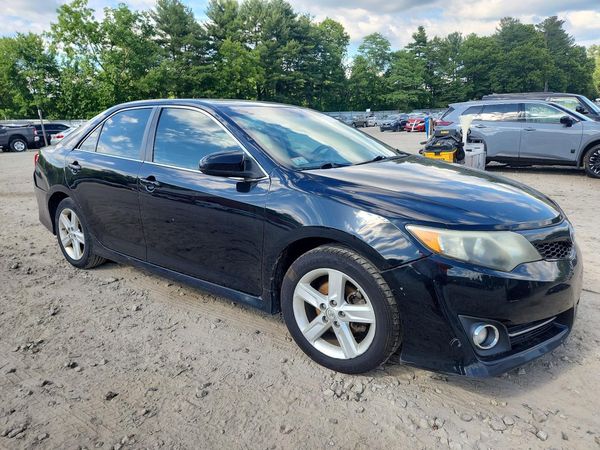 2013 TOYOTA CAMRY