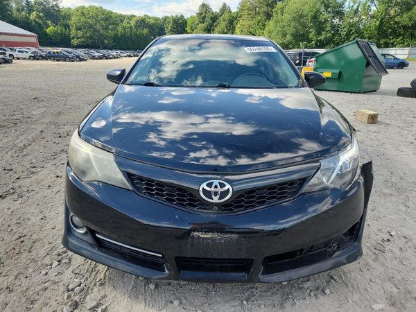 2013 TOYOTA CAMRY