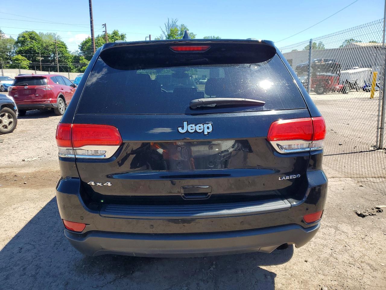 2018 JEEP GRAND CHEROKEE LAREDO 4X4