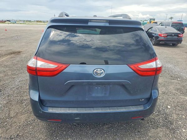 2015 TOYOTA SIENNA