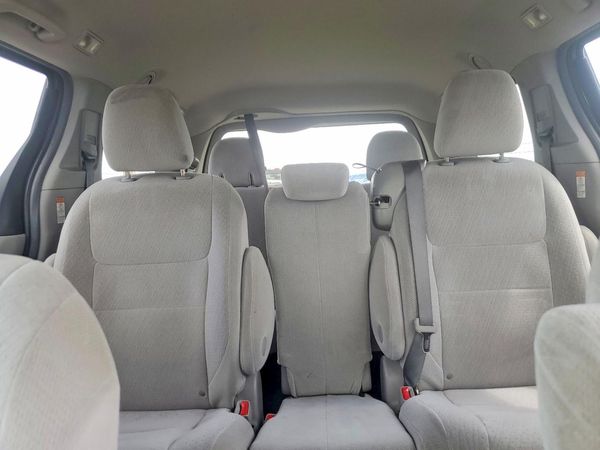 2015 TOYOTA SIENNA