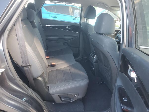 2020 KIA SORENTO L, LX, S