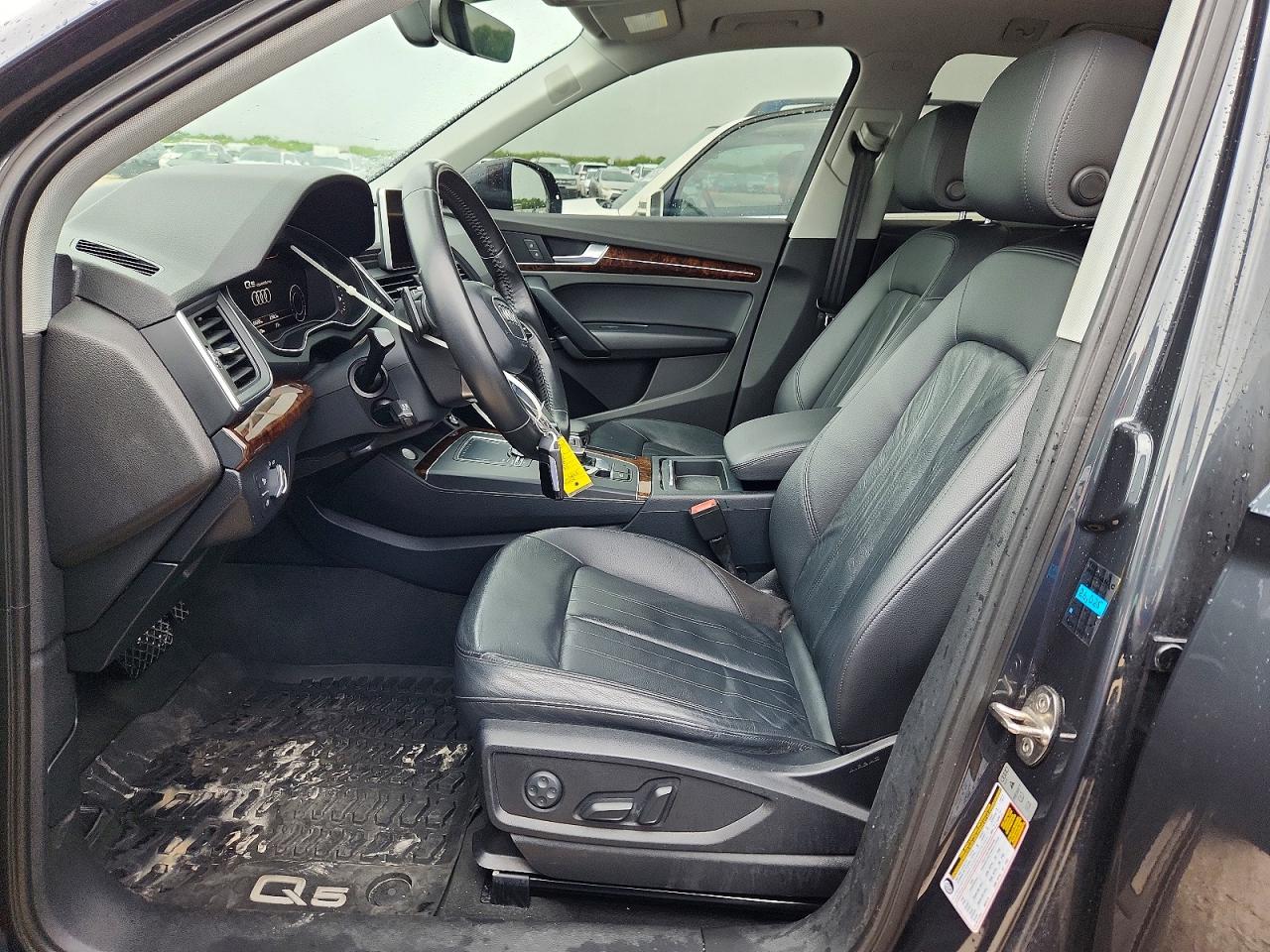 2018 AUDI Q5 quattro Premium Plus