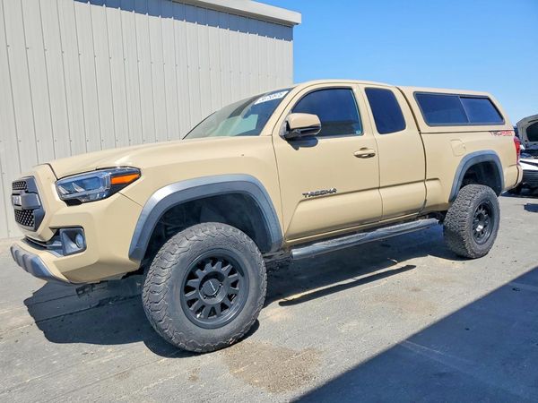 2016 TOYOTA TACOMA