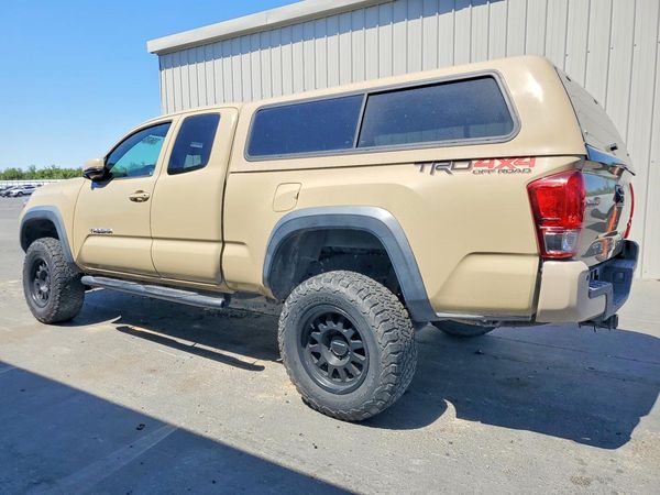 2016 TOYOTA TACOMA
