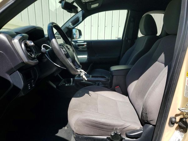 2016 TOYOTA TACOMA
