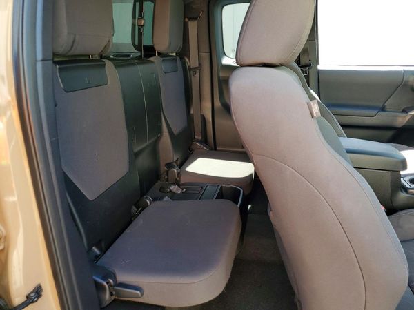 2016 TOYOTA TACOMA