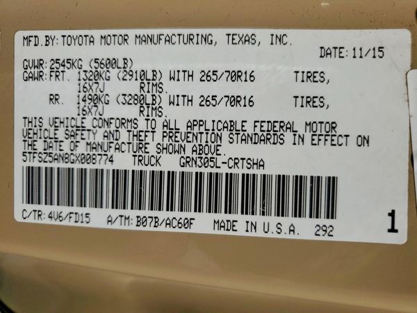 2016 TOYOTA TACOMA