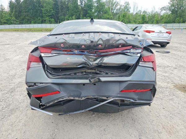 2024 HYUNDAI ELANTRA SE