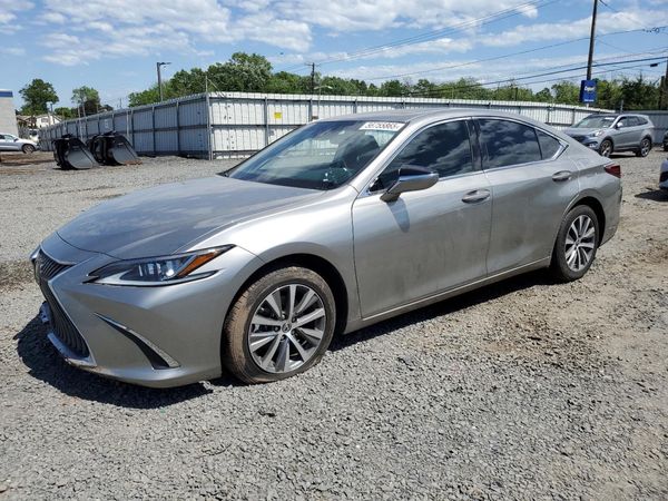 2019 LEXUS ES