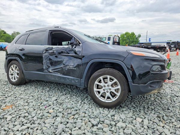 2018 JEEP CHEROKEE LATITUDE PLUS 4X4