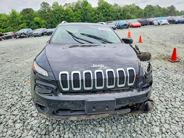 2018 JEEP CHEROKEE LATITUDE PLUS 4X4
