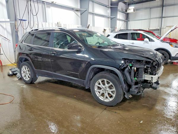 2016 JEEP CHEROKEE LATITUDE 4X4