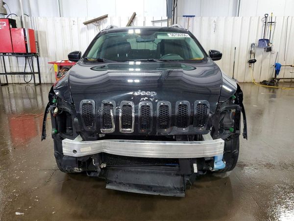 2016 JEEP CHEROKEE LATITUDE 4X4