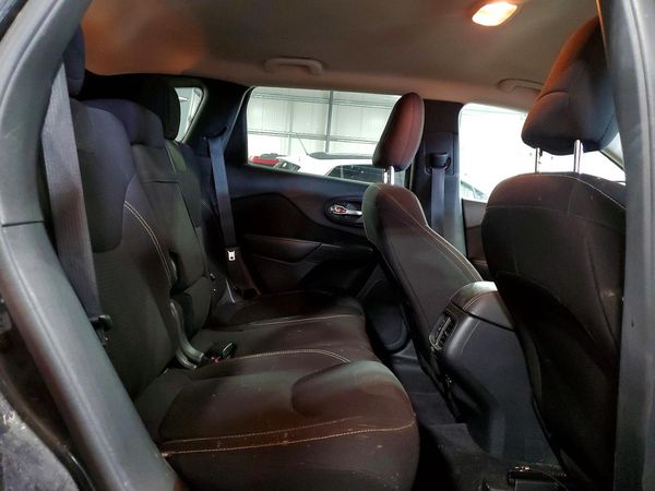 2016 JEEP CHEROKEE LATITUDE 4X4