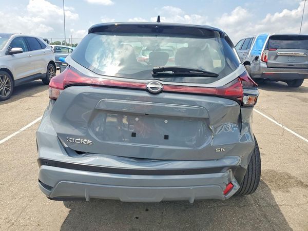 2023 NISSAN KICKS SR