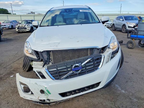 2012 VOLVO XC60