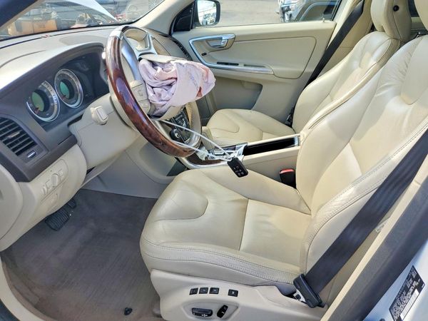 2012 VOLVO XC60