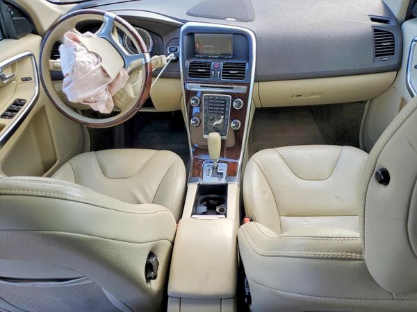 2012 VOLVO XC60
