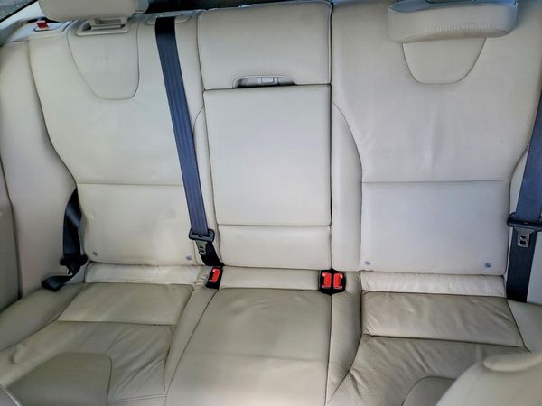 2012 VOLVO XC60