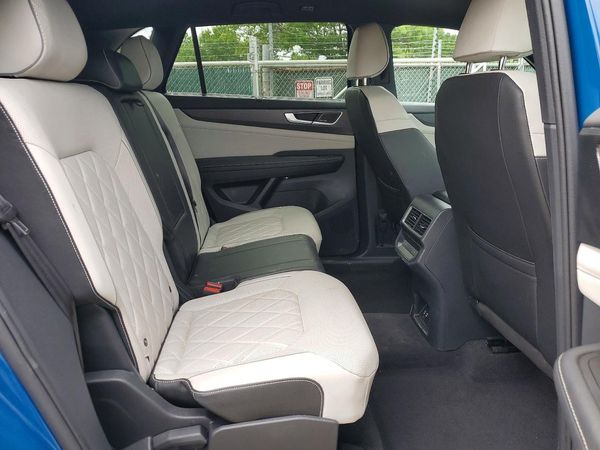 2025 VOLKSWAGEN ATLAS CROSS SPORT