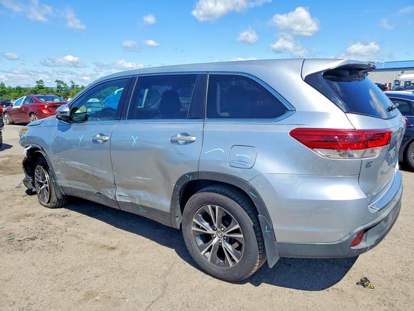 2019 TOYOTA HIGHLANDER LE/LE Plus
