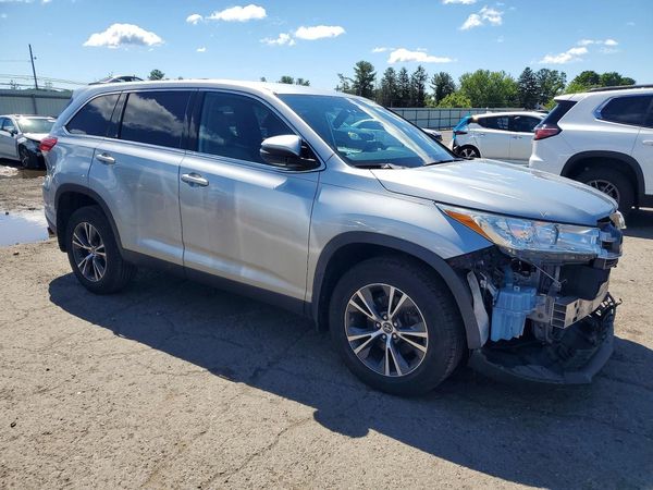 2019 TOYOTA HIGHLANDER LE/LE Plus
