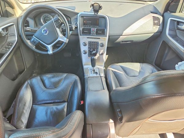 2012 VOLVO XC60