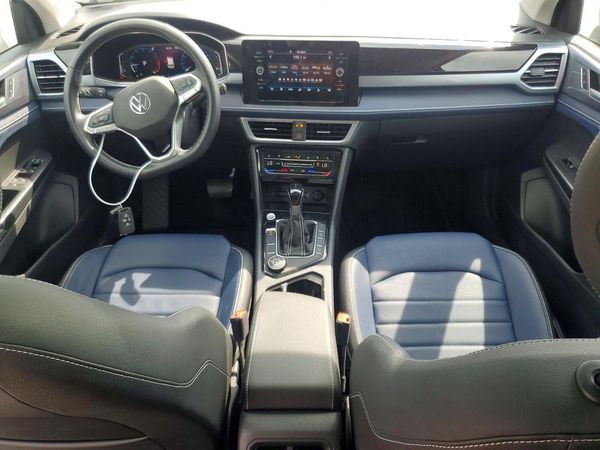 2025 VOLKSWAGEN TAOS