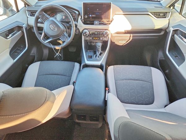 2025 TOYOTA RAV 4