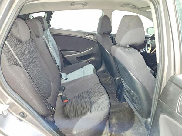 2017 HYUNDAI ACCENT SE Base