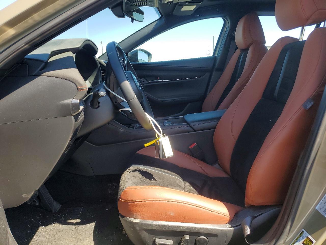 2025 MAZDA 3 Carbon Turbo