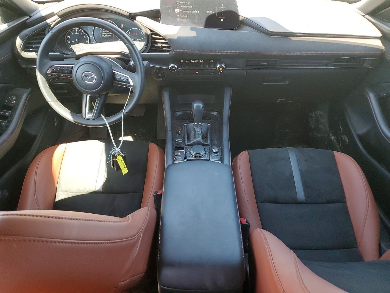 2025 MAZDA 3 Carbon Turbo