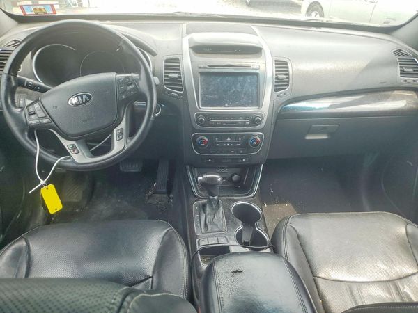 2014 KIA SORENTO