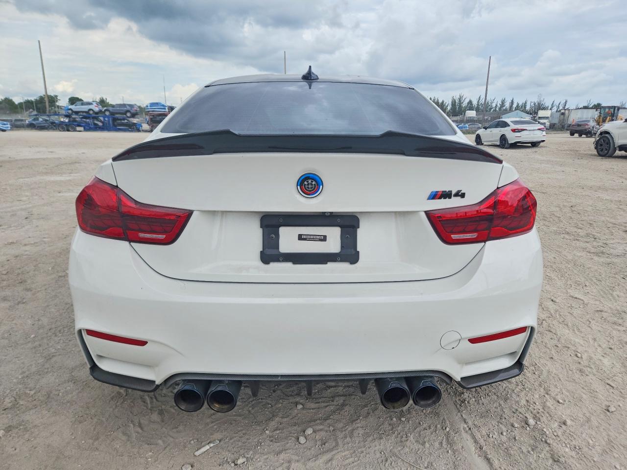 2018 BMW M4
