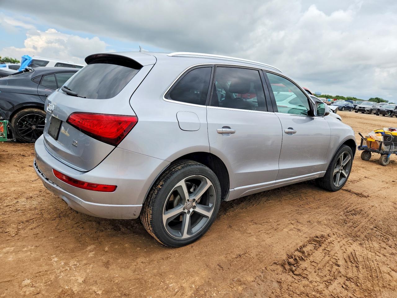2015 AUDI Q5
