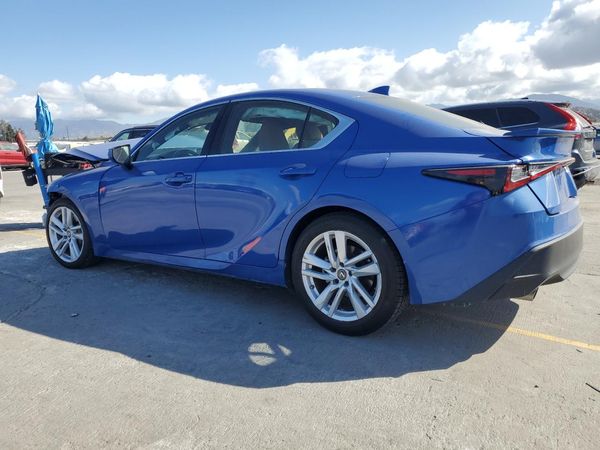 2022 LEXUS IS