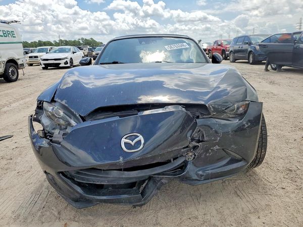 2018 MAZDA MX-5 MIATA Grand Touring (Soft Top)