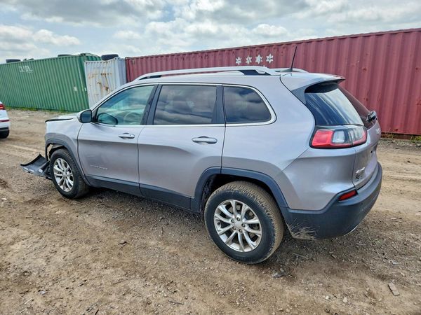 2019 JEEP CHEROKEE LATITUDE 4X4