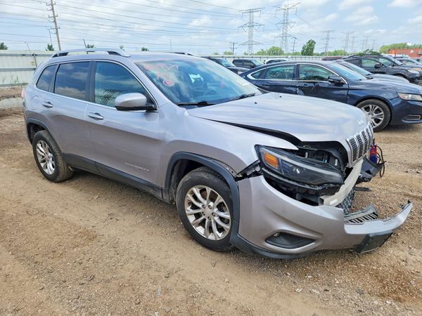 2019 JEEP CHEROKEE LATITUDE 4X4