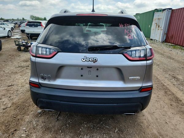 2019 JEEP CHEROKEE LATITUDE 4X4