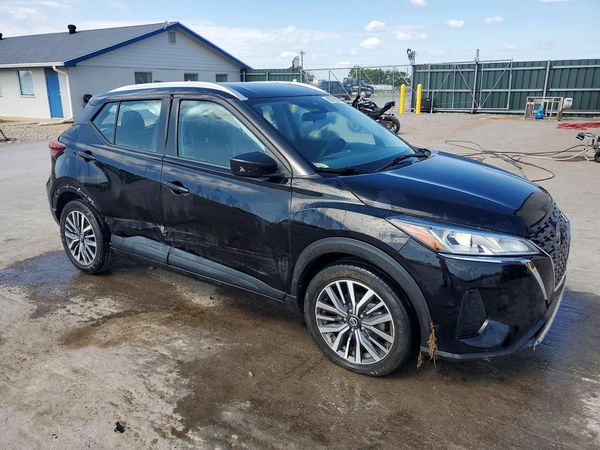 2021 NISSAN KICKS