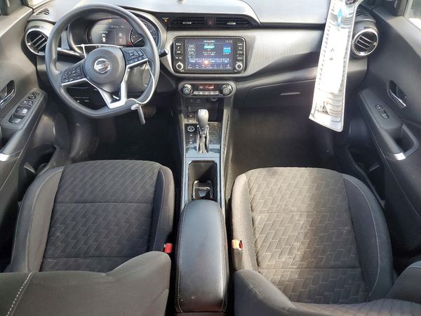 2021 NISSAN KICKS