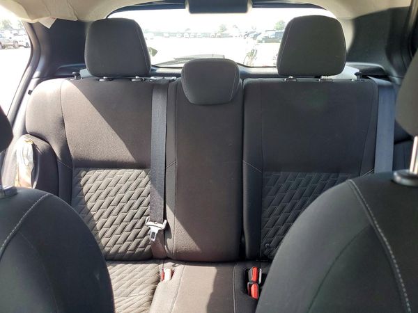 2021 NISSAN KICKS