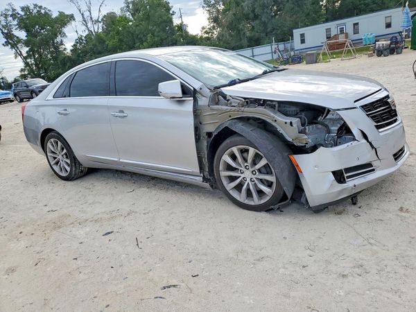 2017 CADILLAC XTS Luxury