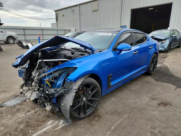 2019 KIA STINGER