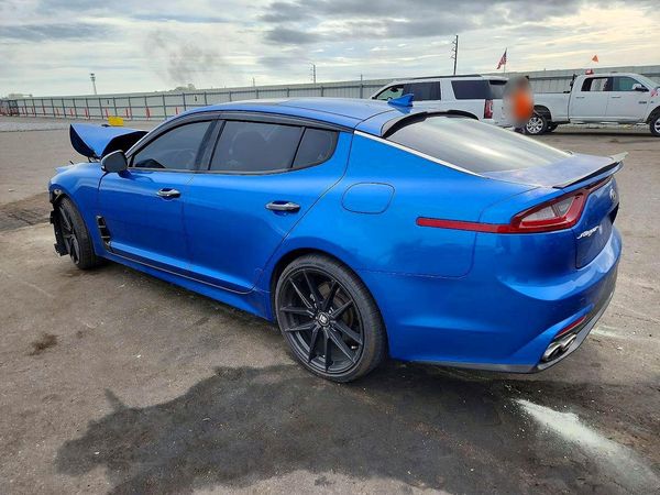 2019 KIA STINGER