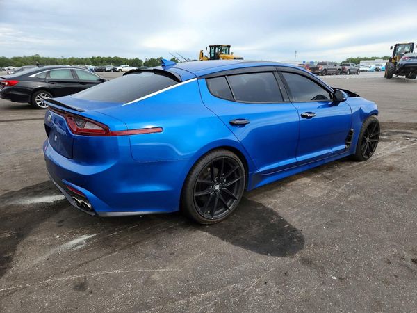 2019 KIA STINGER